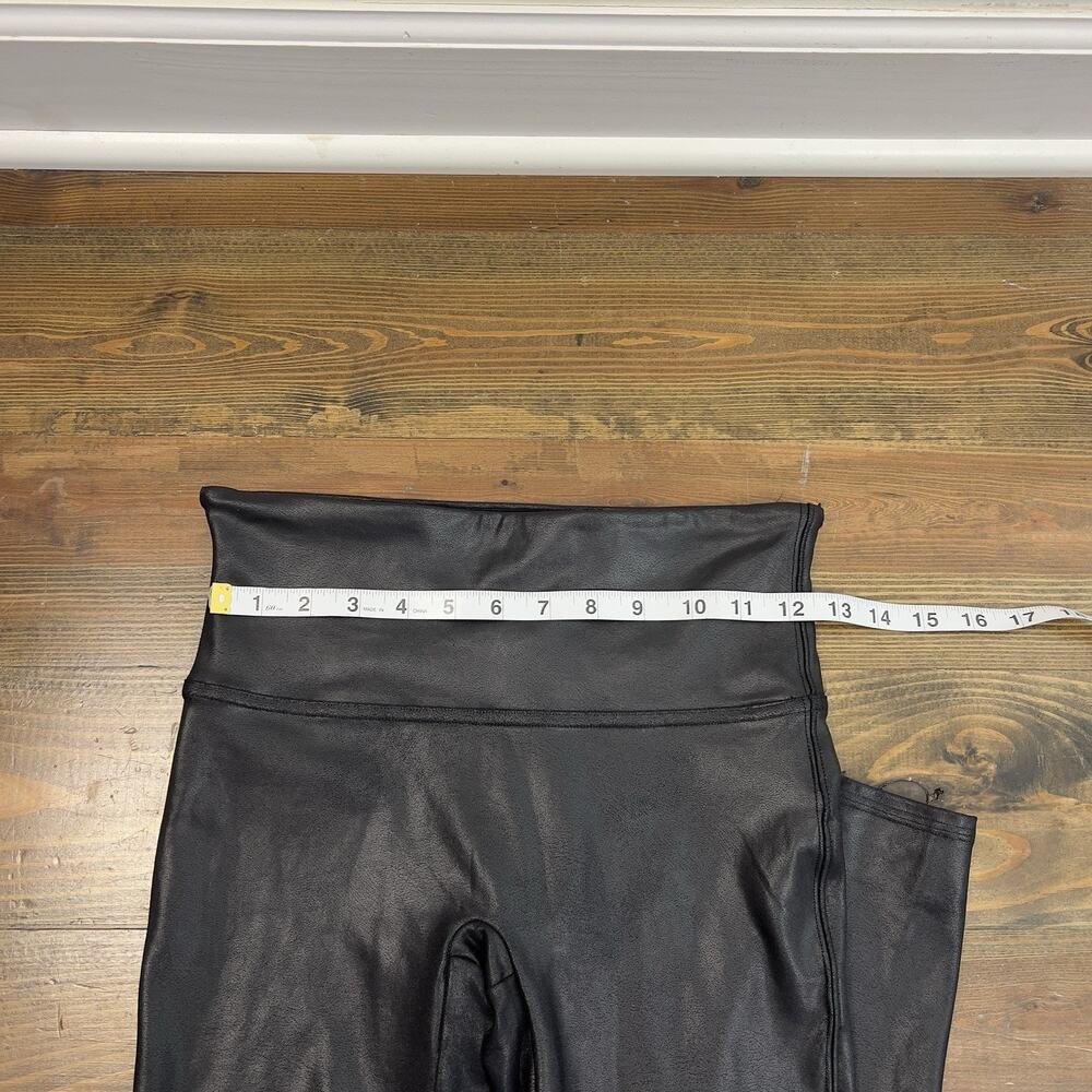 Spanx Faux Leather Womens Black Leggins Size Medium Compression - Picture 5 of 6